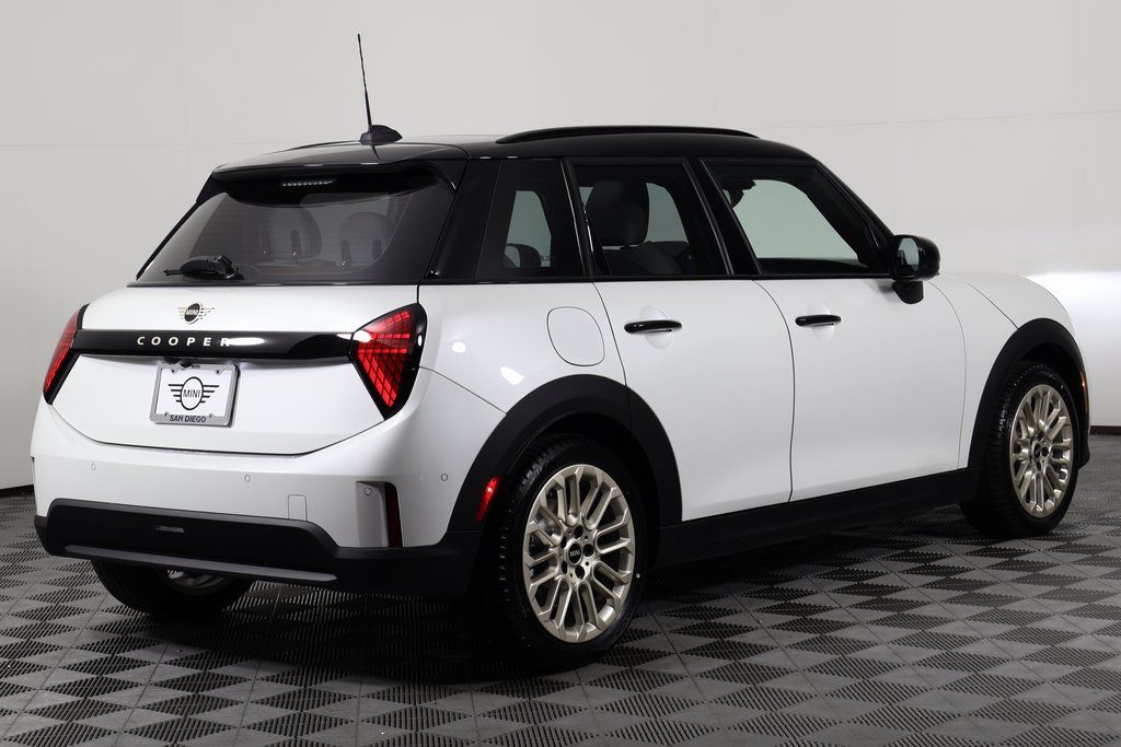 mini hardtop 4 door 2026 WMW43GD02T2X97403 image mini hardtop 4 door 2026 WMW43GD02T2X97403 image